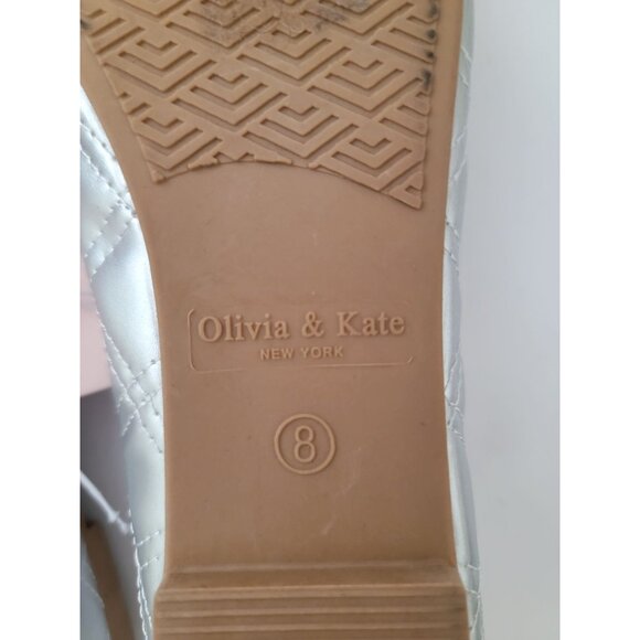 NWT Olivia & Kate Women's Silver Quilted Pointed Toe Ballet Flats Size 8 - Picture 8 of 10
